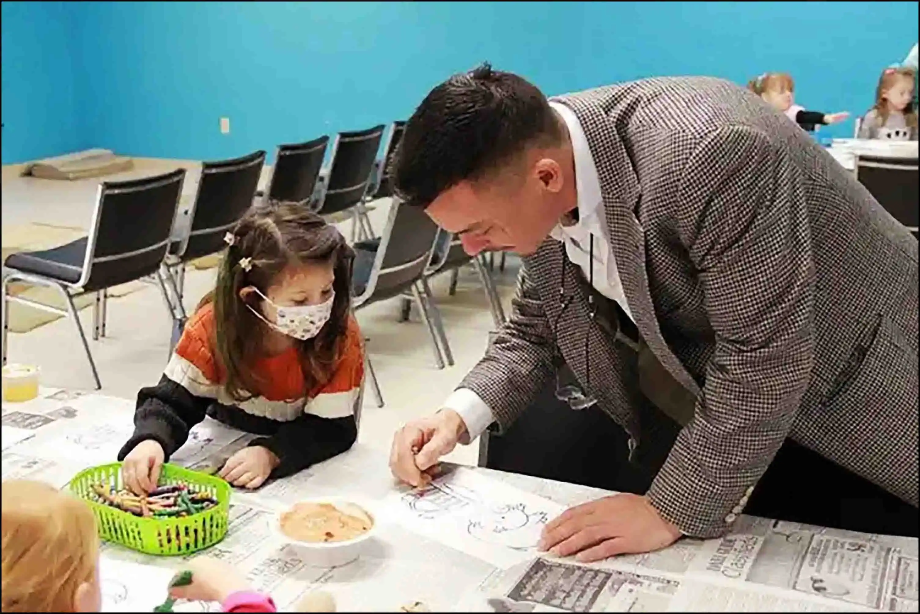 Book Author & Veteran David Haave Showing Kids how to make their own Book Page Waynesville MO Public Library -- David Haave